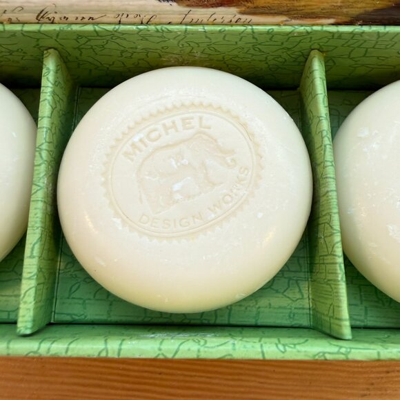 Michel Design Works Lapin Shea Butter Guest Soap. - Picture 3 of 5
